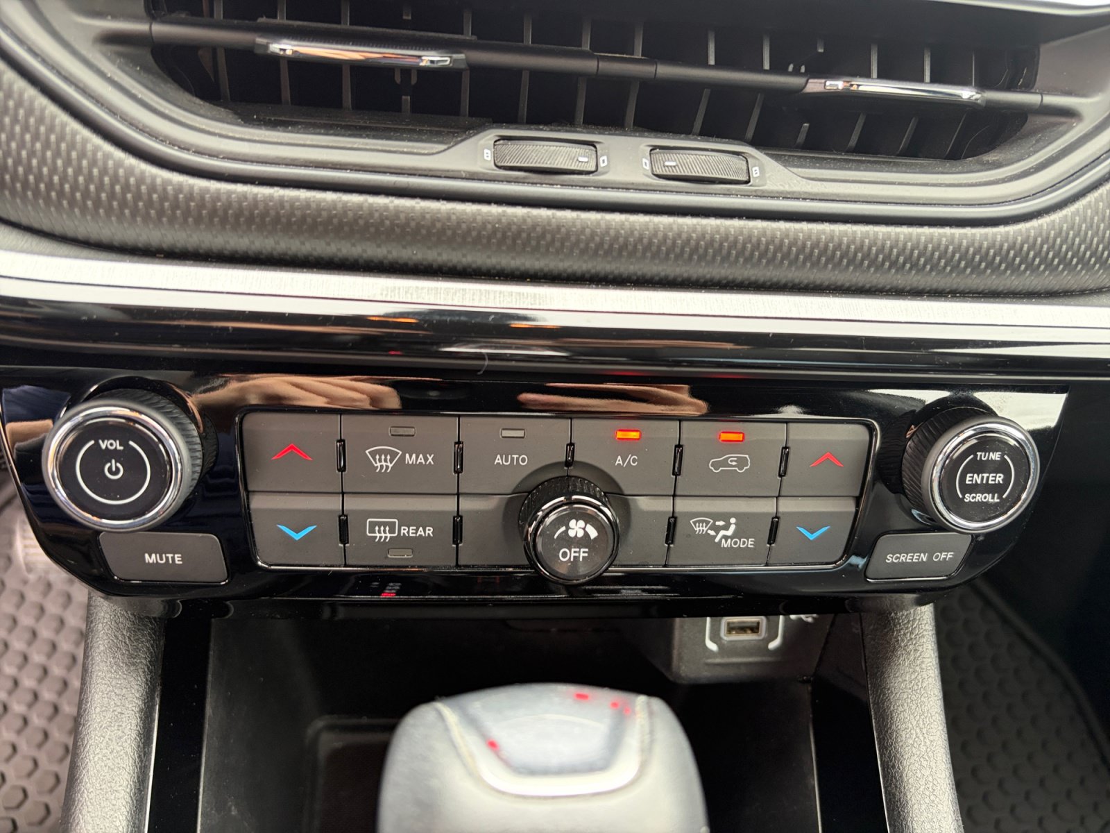Used 2023 Jeep Compass Trailhawk w/ Trailhawk Elite Group AWD/4WD image 29