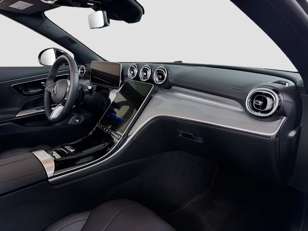 Certified 2024 Mercedes-Benz CLE 300 4MATIC Cabriolet image 39