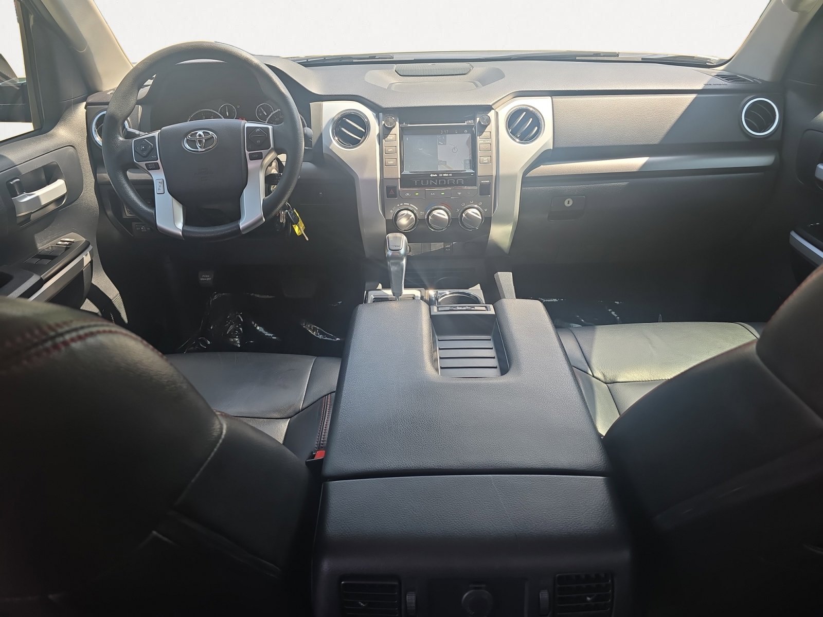 Used 2017 Toyota Tundra SR5 w/ SR5 Upgrade Package RWD image 3