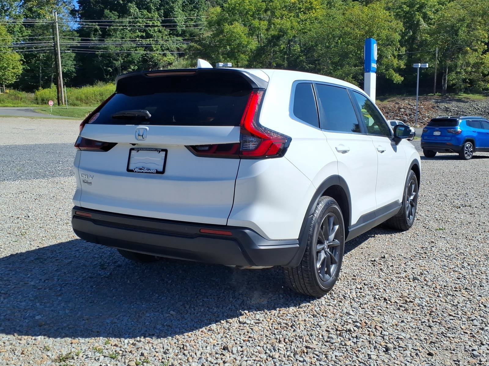 Used 2026 Honda CR-V EX-L image 5