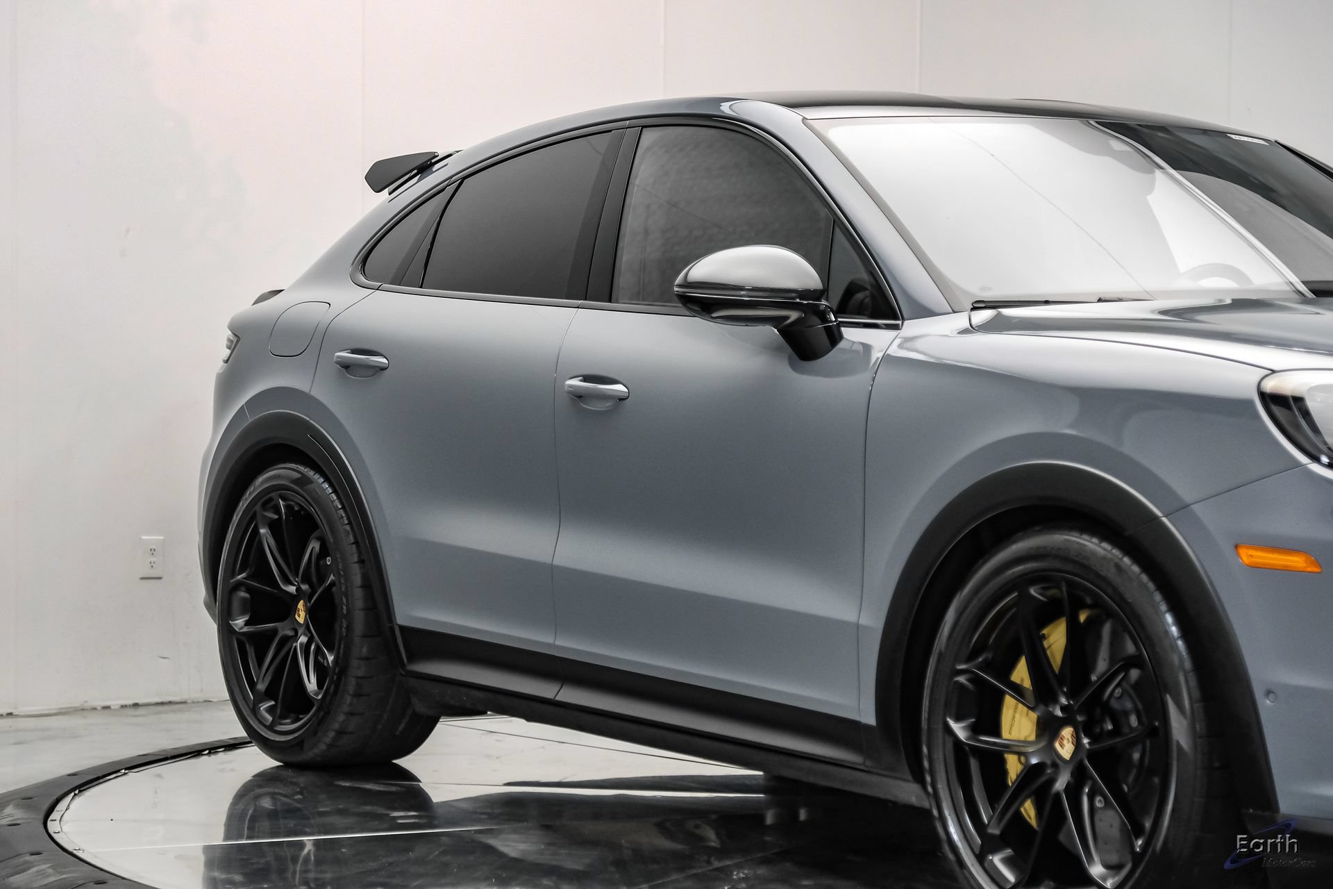 Used 2024 Porsche Cayenne Turbo GT AWD/4WD image 26