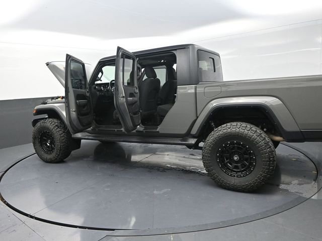 Used 2022 Jeep Gladiator Sport image 39
