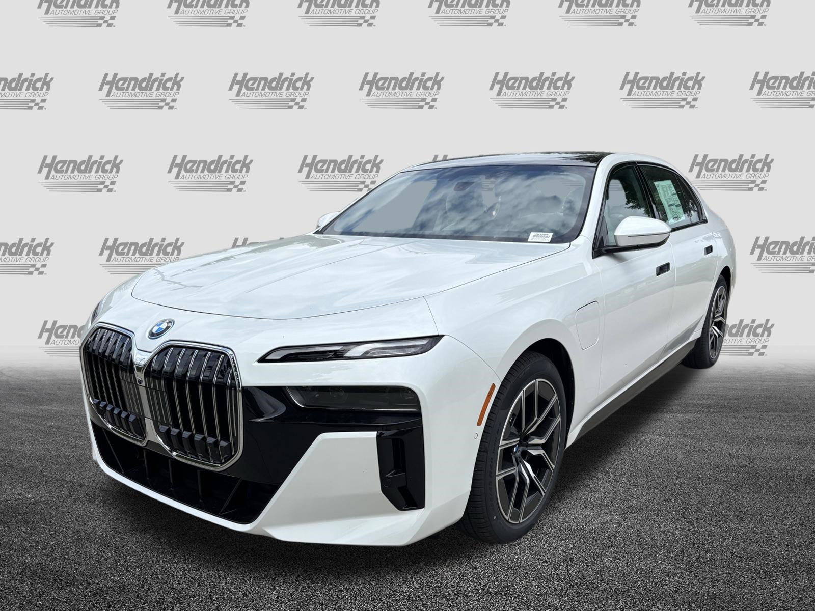 New 2026 BMW 750e xDrive AWD/4WD image 7
