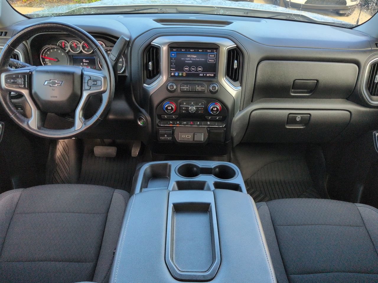 Used 2020 Chevrolet Silverado 1500 RST AWD/4WD image 15