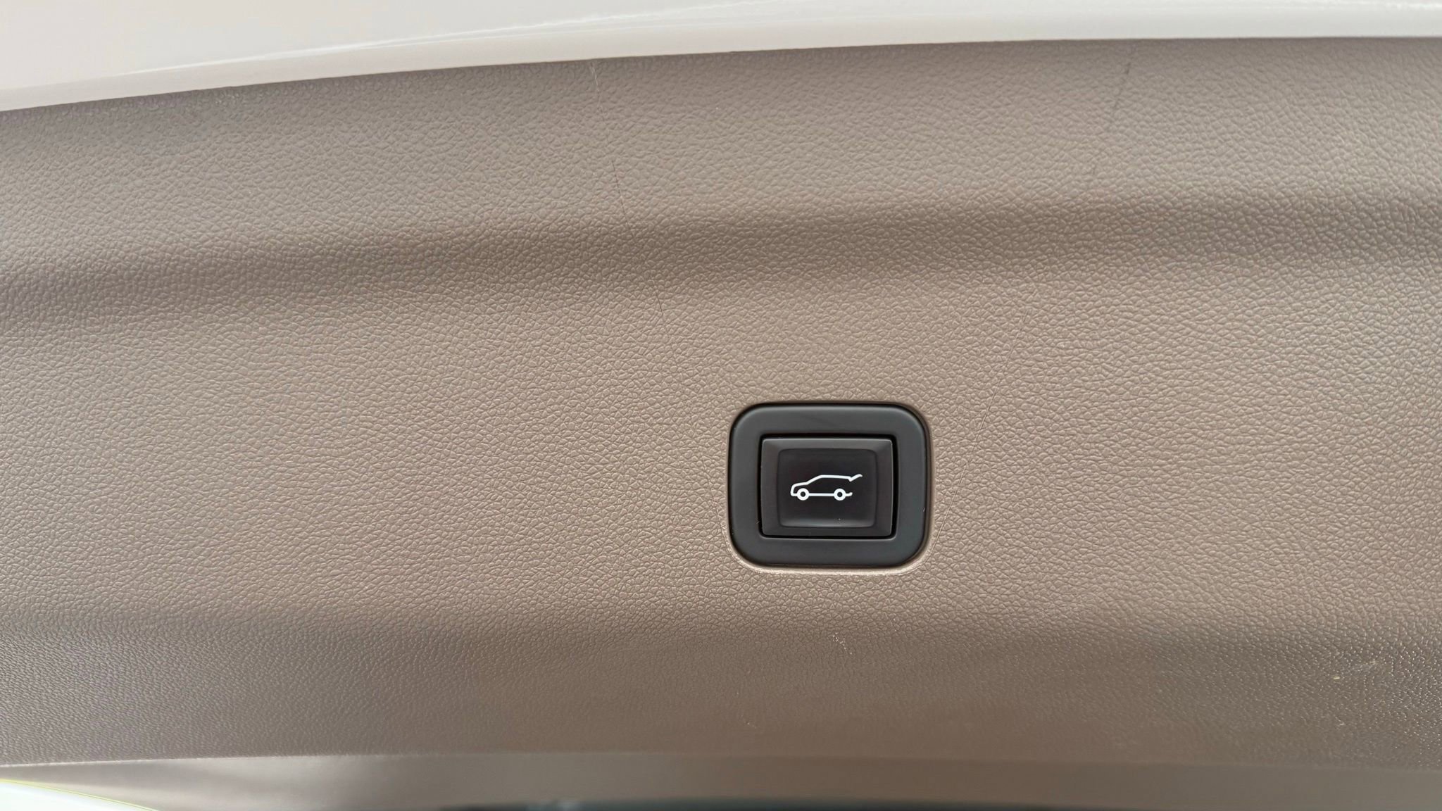 Used 2021 GMC Yukon XL Denali image 26