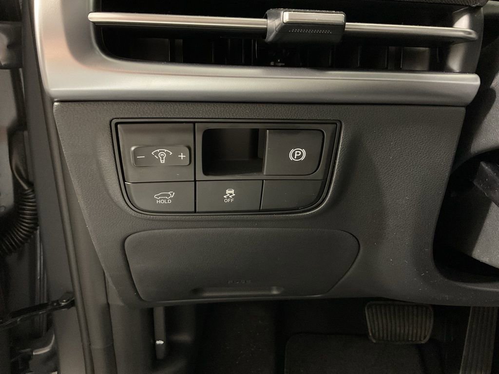 New 2026 Hyundai Tucson Limited FWD image 30