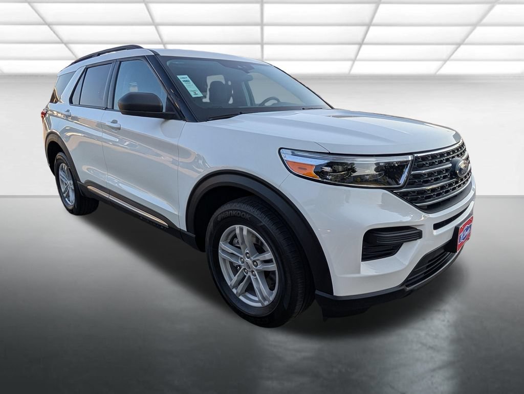 Used 2024 Ford Explorer XLT