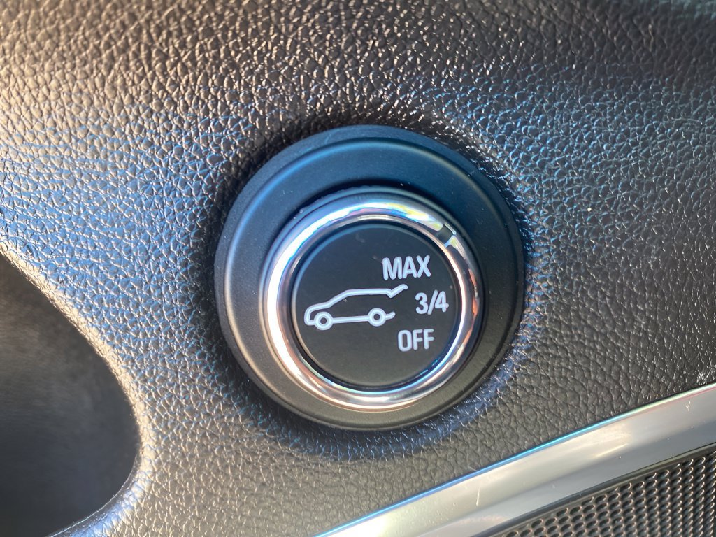 Used 2019 Buick Enclave Essence FWD image 13