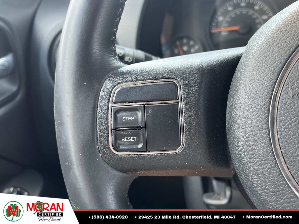 Used 2014 Jeep Patriot Latitude FWD image 23