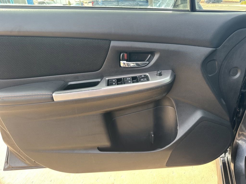 Used 2016 Subaru Crosstrek 2.0i Premium image 17