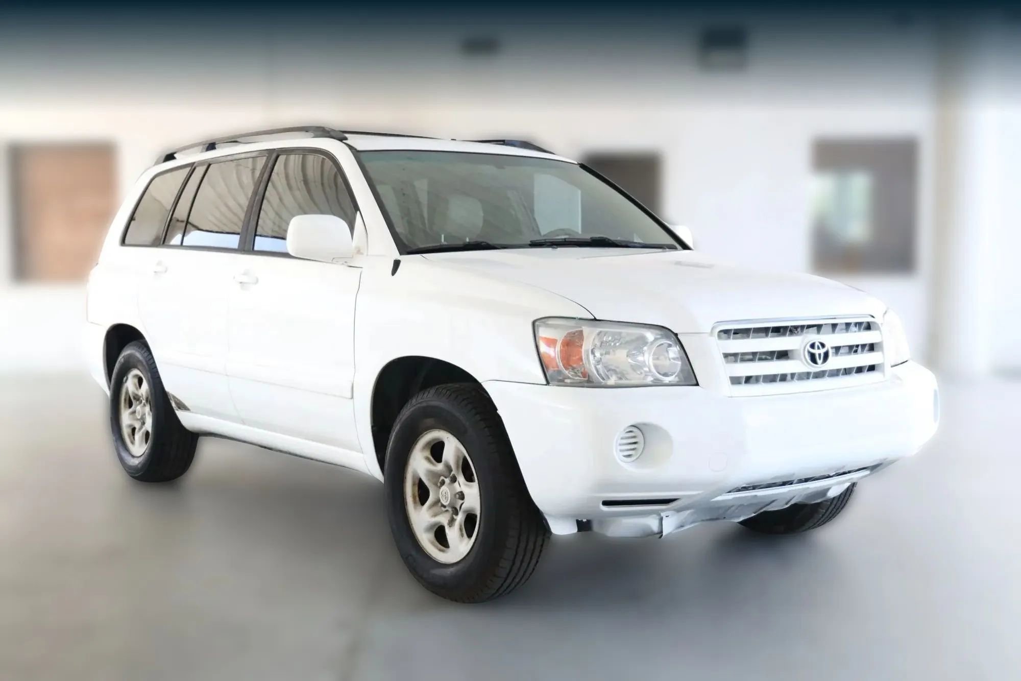 Used 2005 Toyota Highlander 2WD w/ 3rd Row