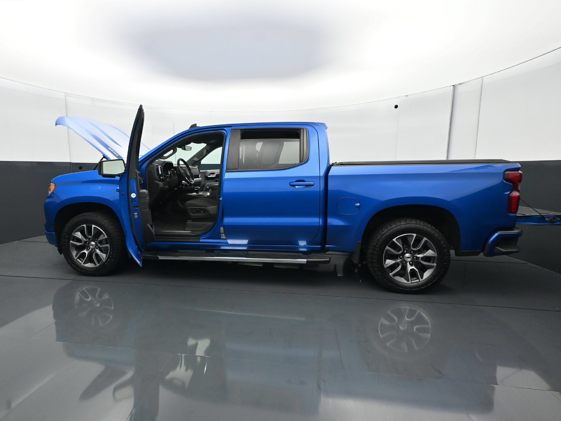 Used 2023 Chevrolet Silverado 1500 RST AWD/4WD image 31