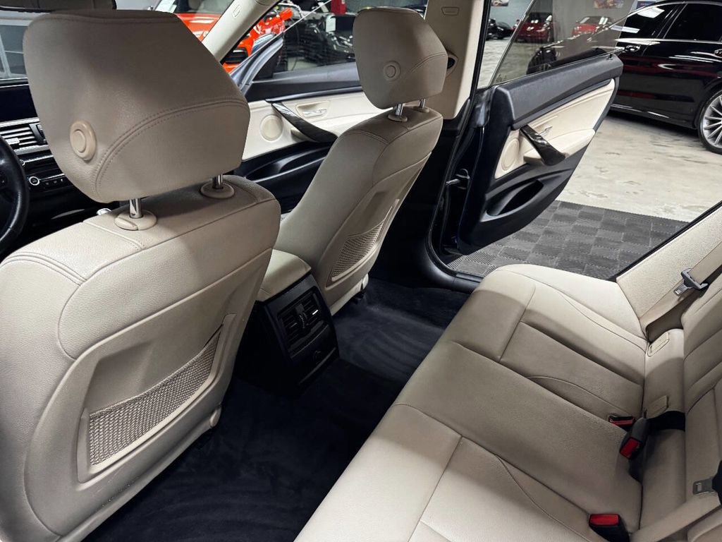 Used 2015 BMW 328i Gran Turismo xDrive image 43