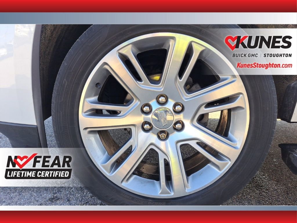 Used 2018 Cadillac Escalade Premium Luxury image 16