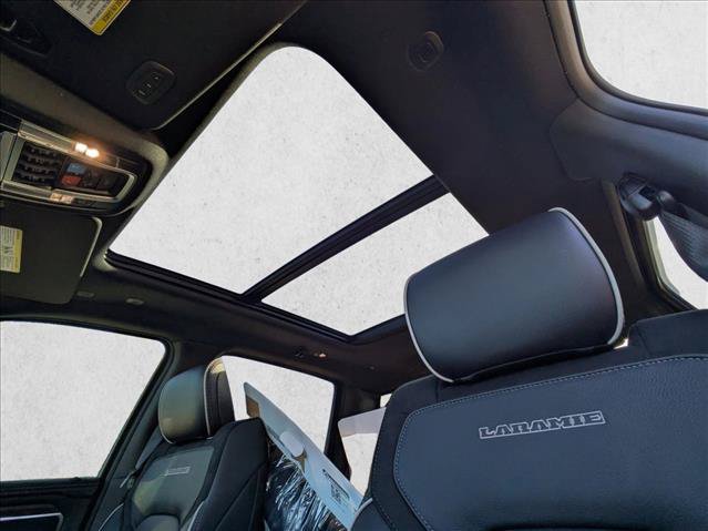 New 2026 RAM 1500 Laramie AWD/4WD image 14