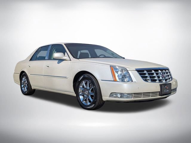 Used 2011 Cadillac DTS Luxury image 2