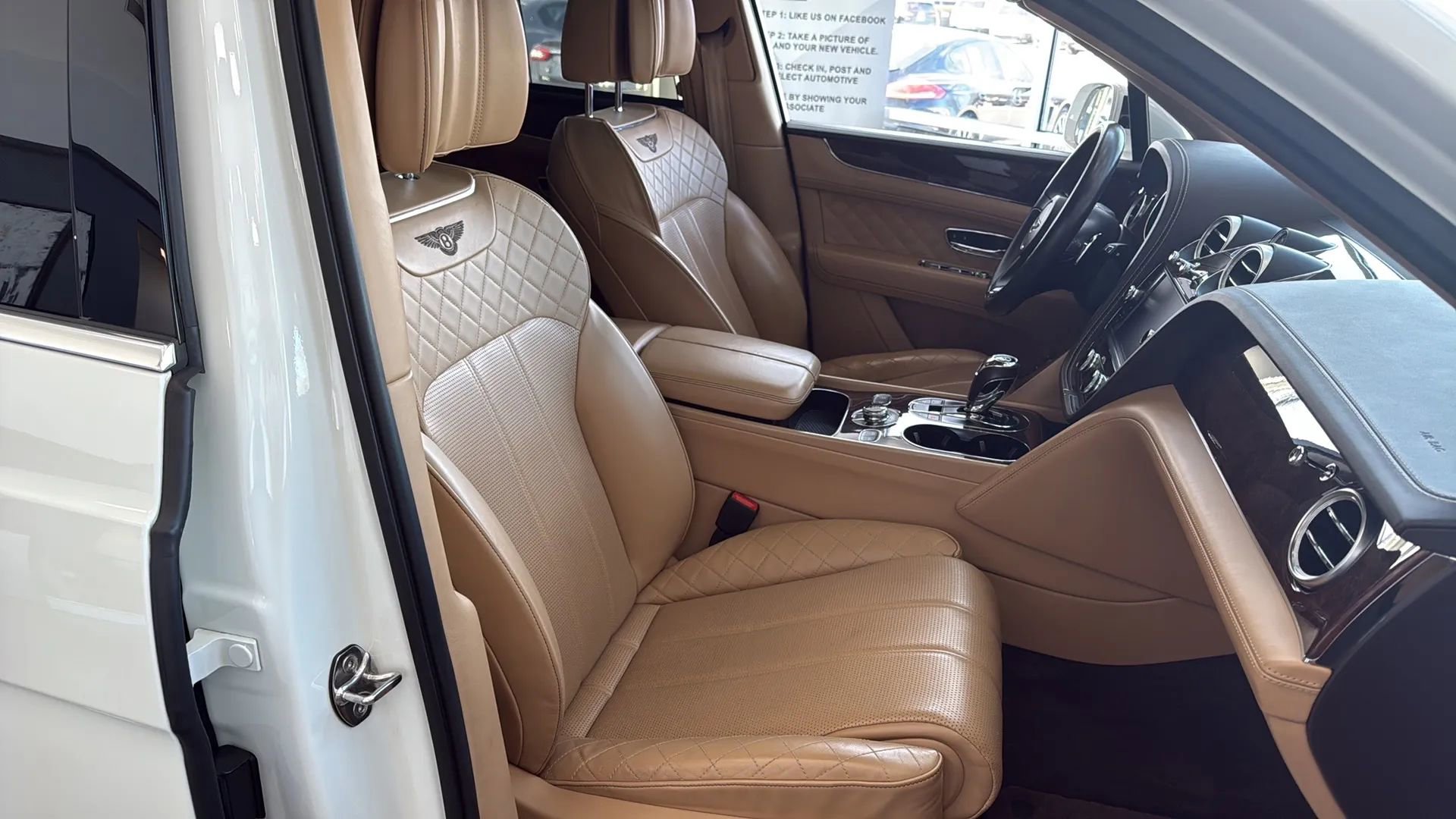 Used 2017 Bentley Bentayga W12 Sport Utility 4D image 21