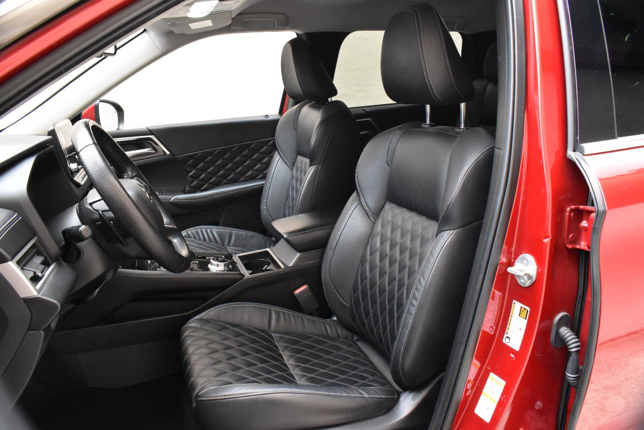 Used 2022 Mitsubishi Outlander SEL image 16