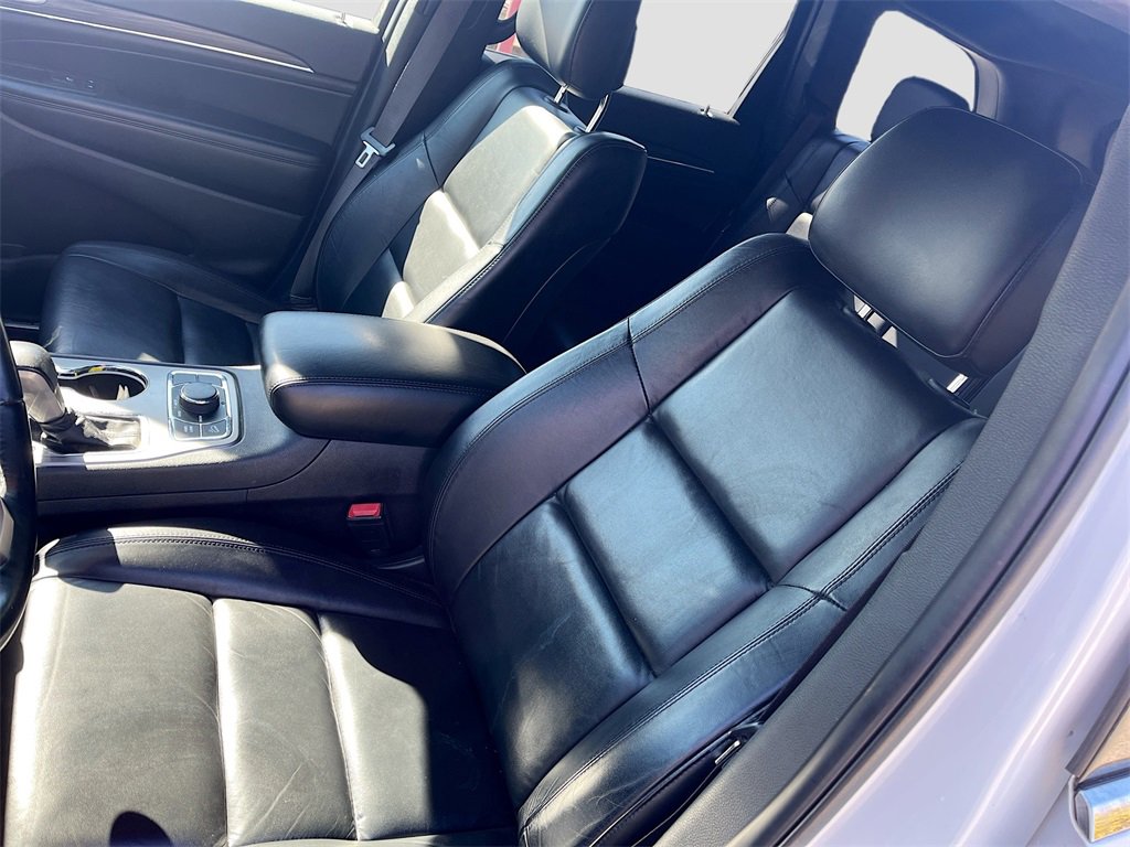 Used 2021 Jeep Grand Cherokee Limited image 19