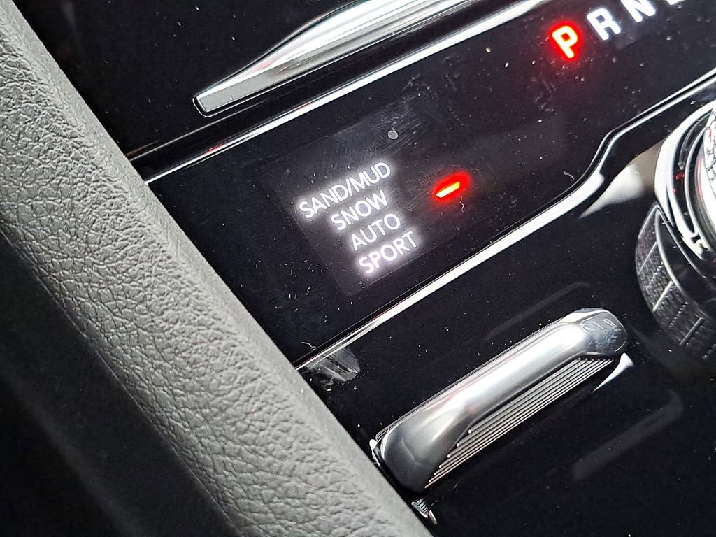 New 2025 Jeep Grand Cherokee L Limited w/ Black Appearance Package image 10