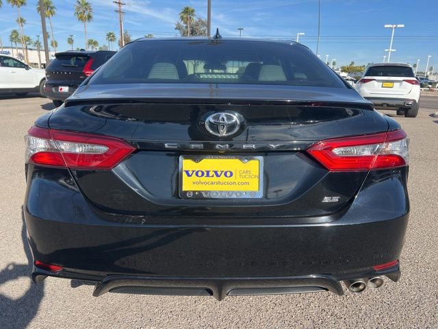 Used 2019 Toyota Camry SE w/ Carpet Mat Package image 4