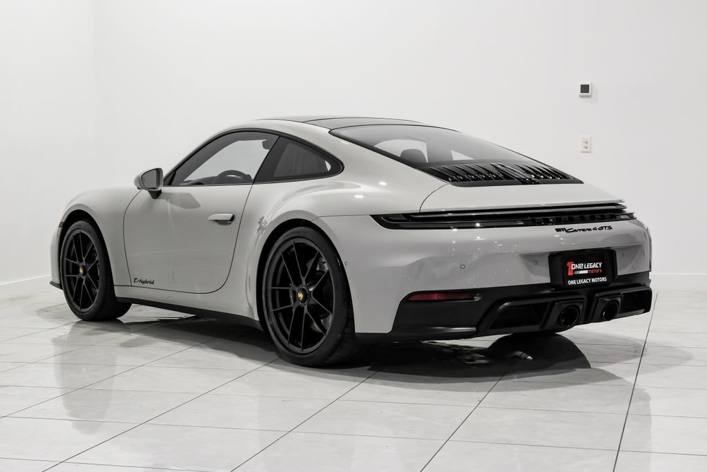 Used 2025 Porsche 911 Carrera 4 GTS image 9