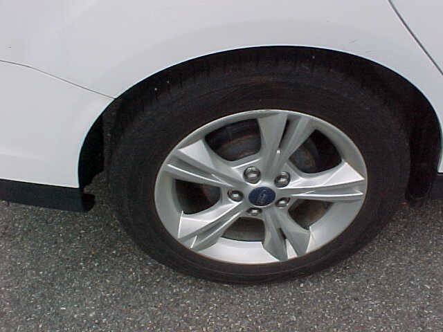 Used 2013 Ford Focus SE w/ Interior Protection Pkg FWD image 31