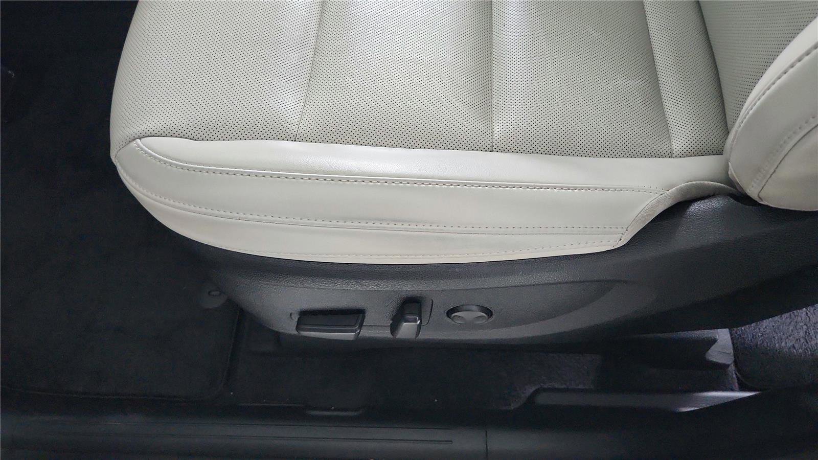 Used 2025 Kia Telluride S image 11