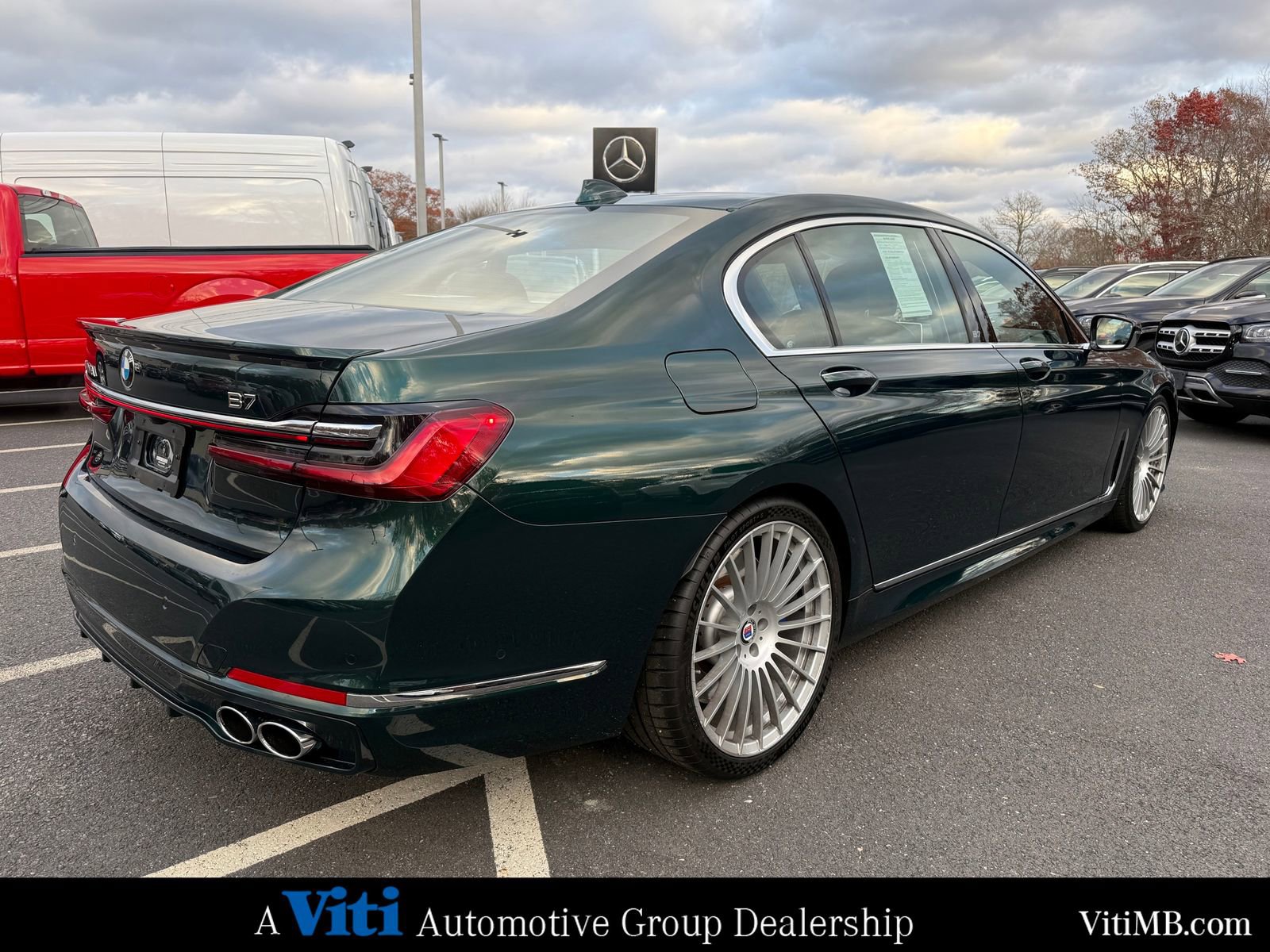 Used 2022 BMW ALPINA B7 xDrive w/ Luxury Rear Seating Package image 8