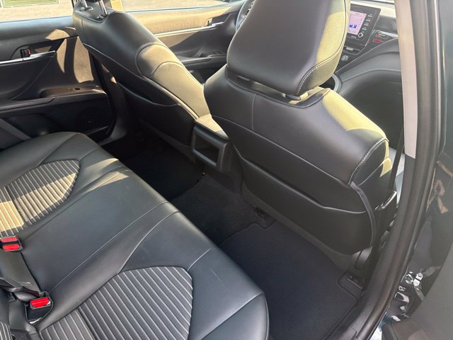 Used 2021 Toyota Camry SE FWD image 17
