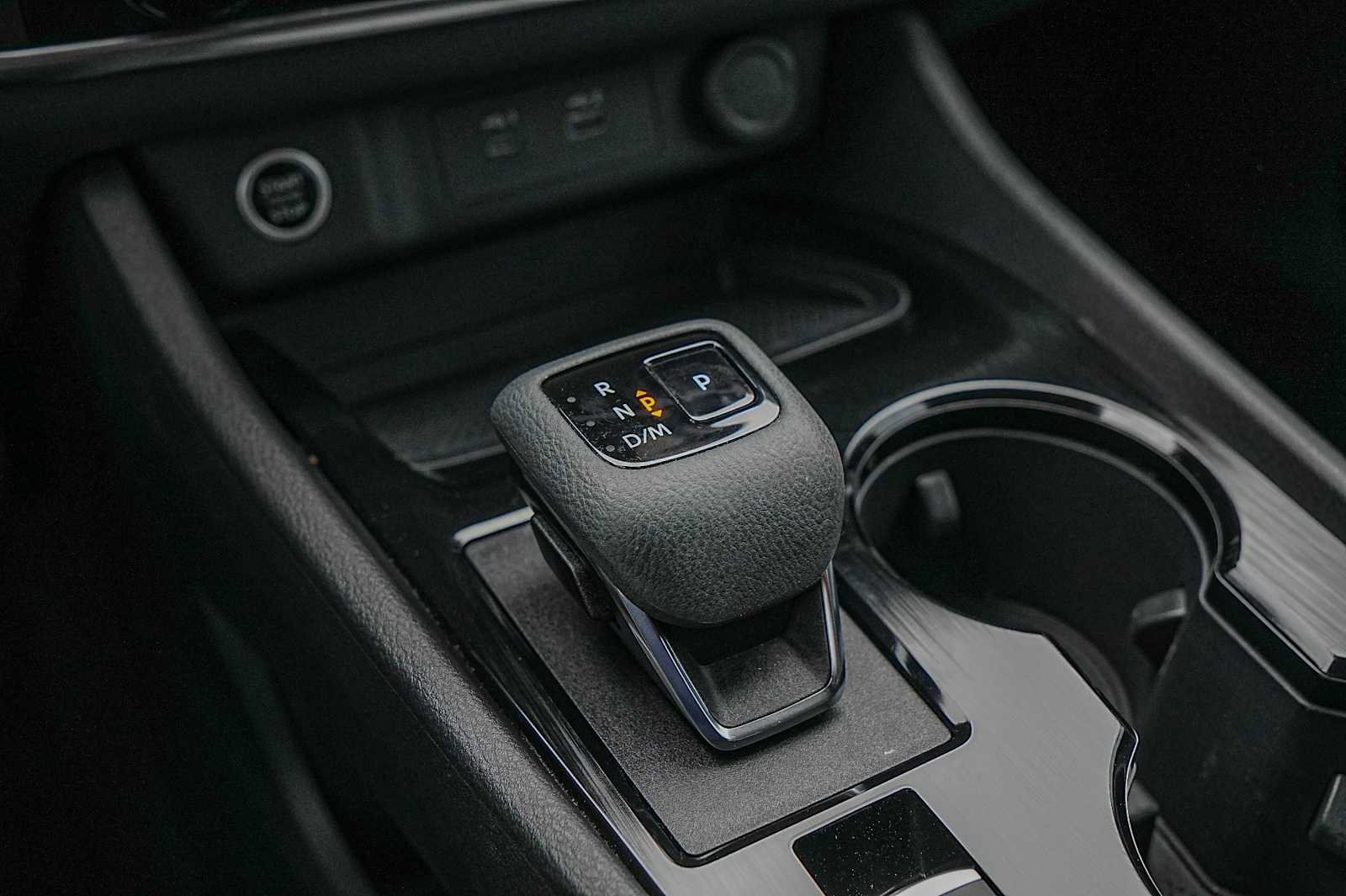 Used 2023 Nissan Rogue SV image 20