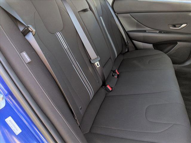 Used 2025 Hyundai Elantra SEL image 20
