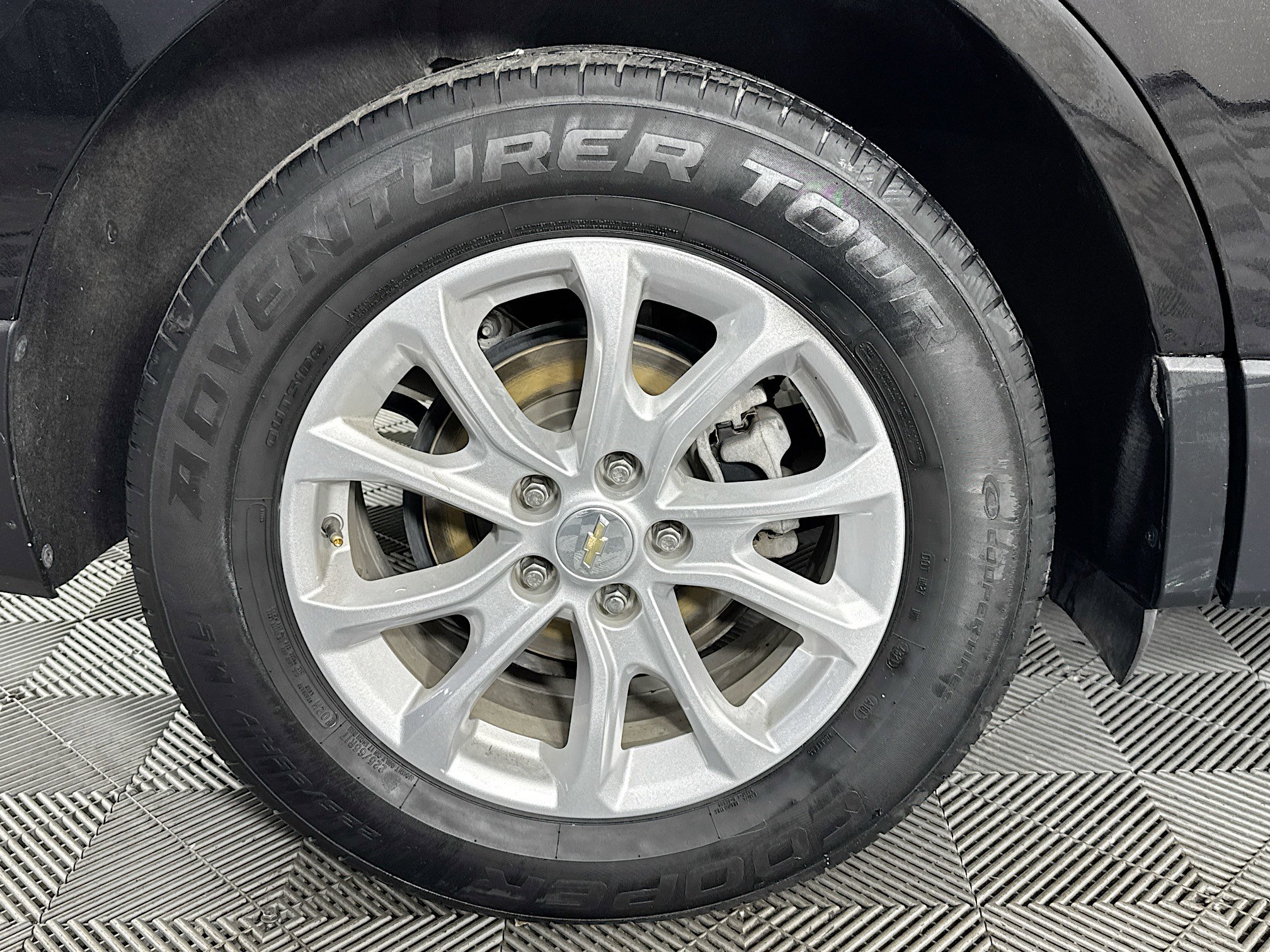 Used 2019 Chevrolet Equinox LT image 32