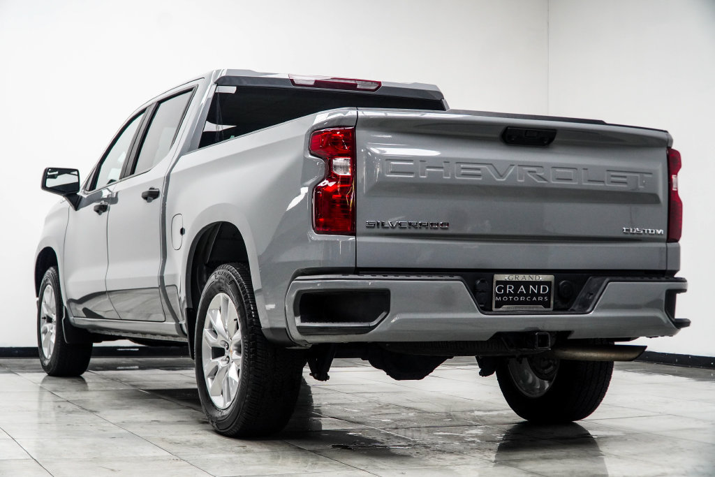 Used 2025 Chevrolet Silverado 1500 Custom RWD image 13