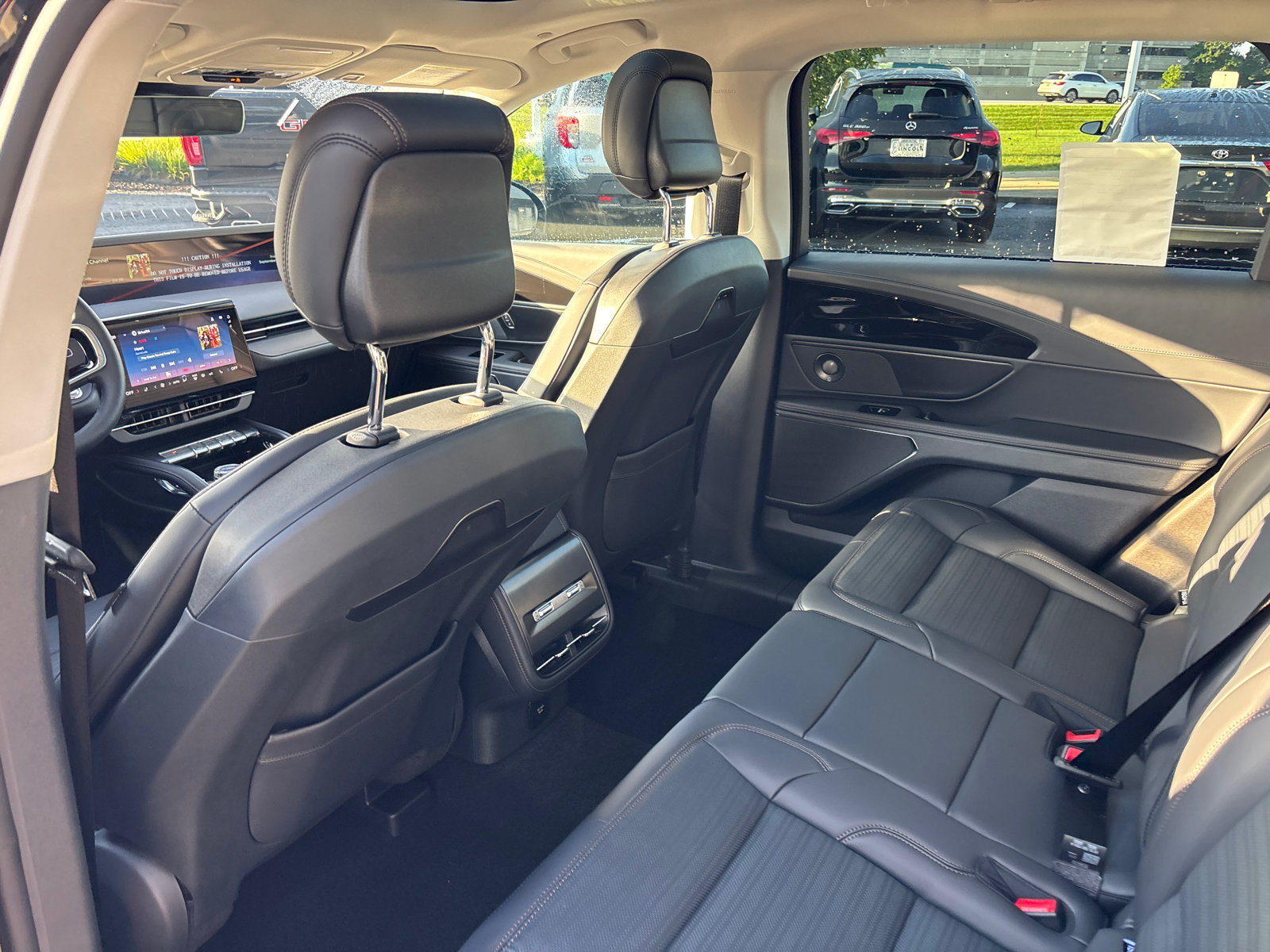 New 2026 Lincoln Nautilus Reserve w/ Jet Appearance Package AWD/4WD image 28
