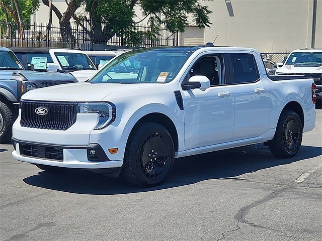 New 2025 Ford Maverick Lobo image 26