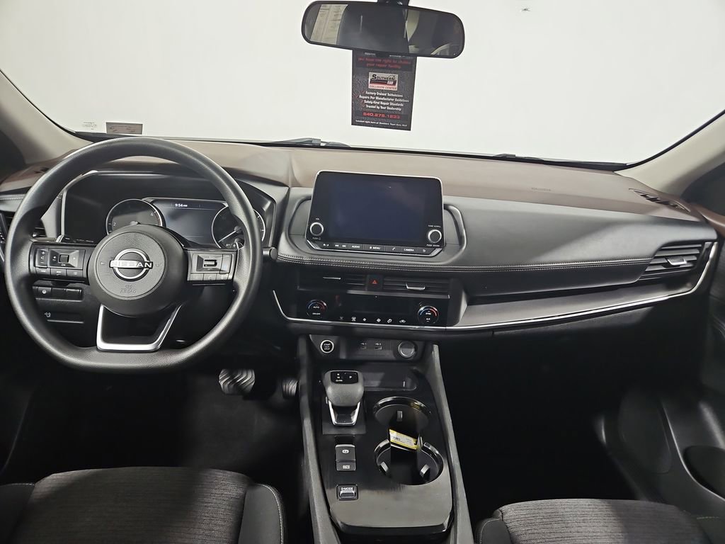 Certified 2023 Nissan Rogue SV FWD image 14