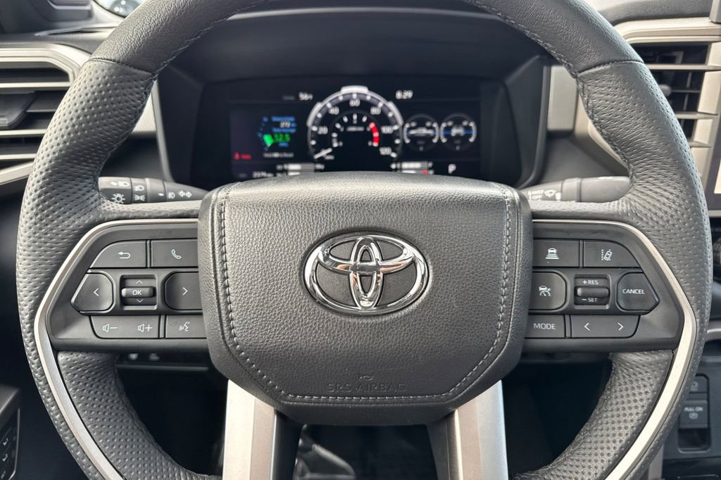Used 2025 Toyota Tundra Limited image 27