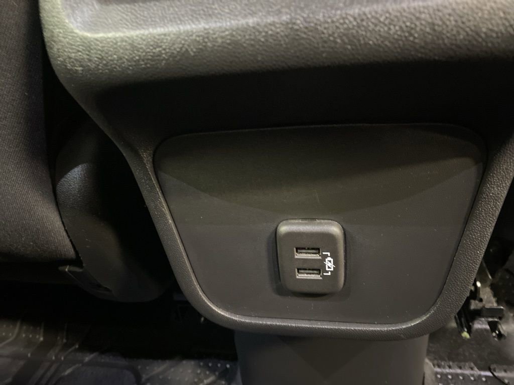 Used 2023 Chevrolet Equinox LT image 16