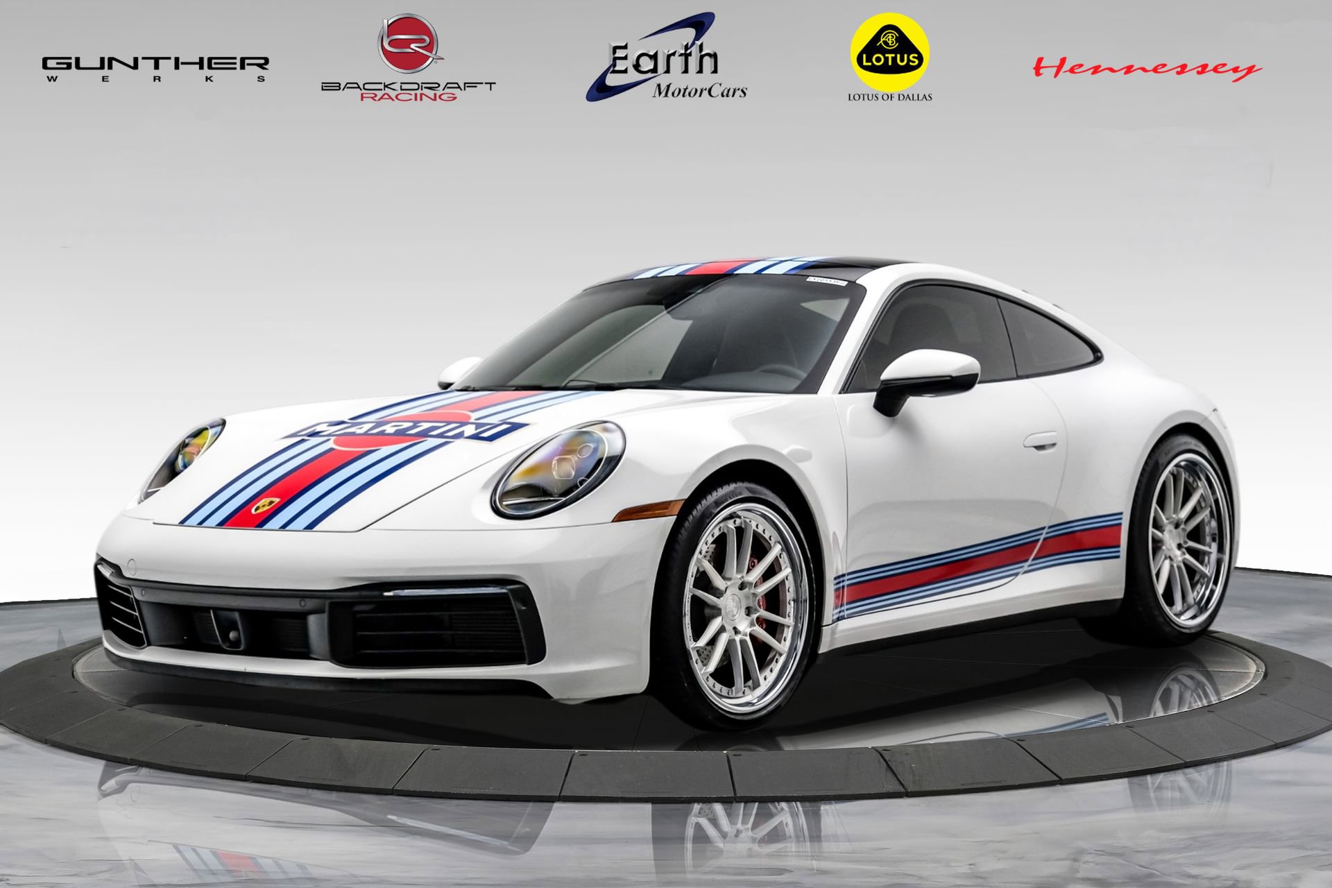 Used 2020 Porsche 911 Carrera RWD image 1
