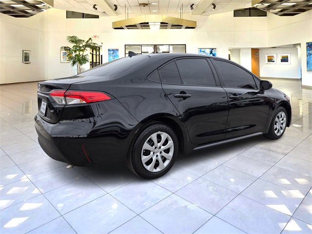 Used 2024 Toyota Corolla LE image 7