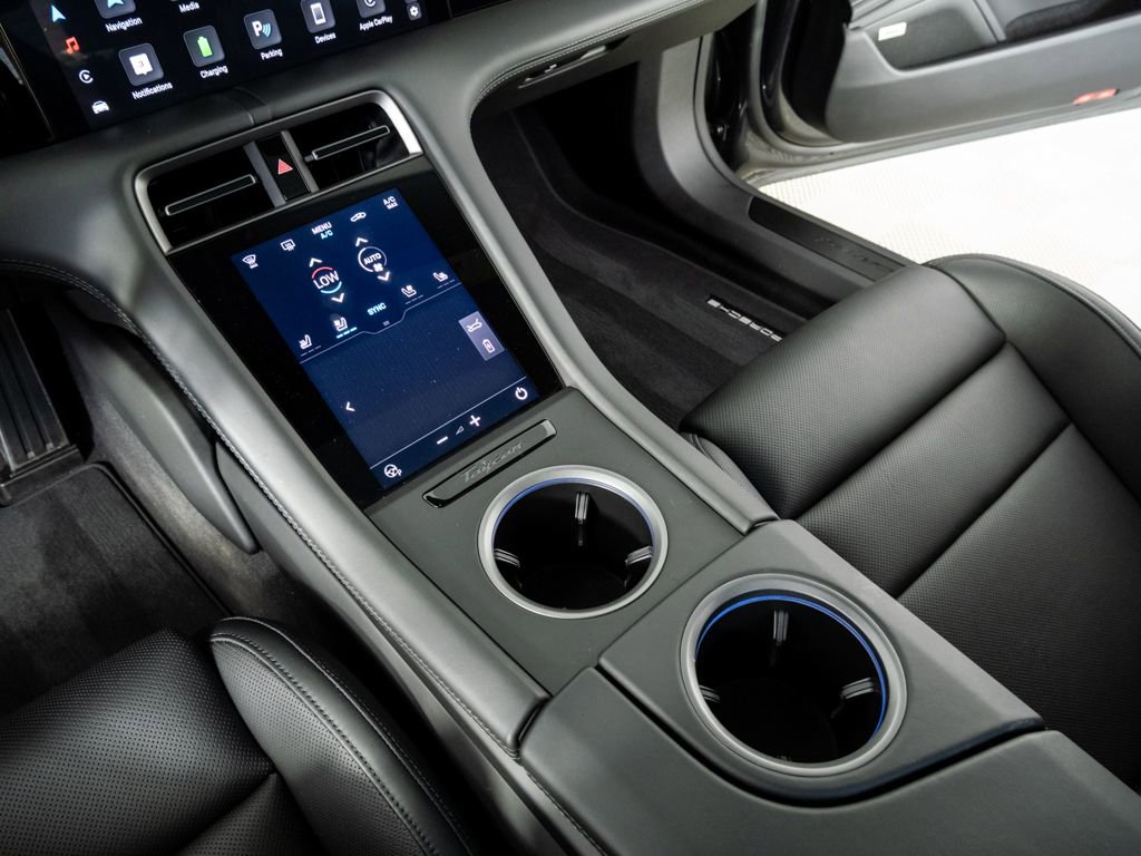 Certified 2025 Porsche Taycan AWD/4WD image 18