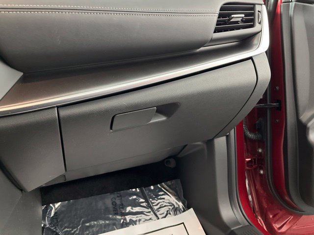 Certified 2025 Nissan Rogue SV w/ SV Premium Package FWD image 37