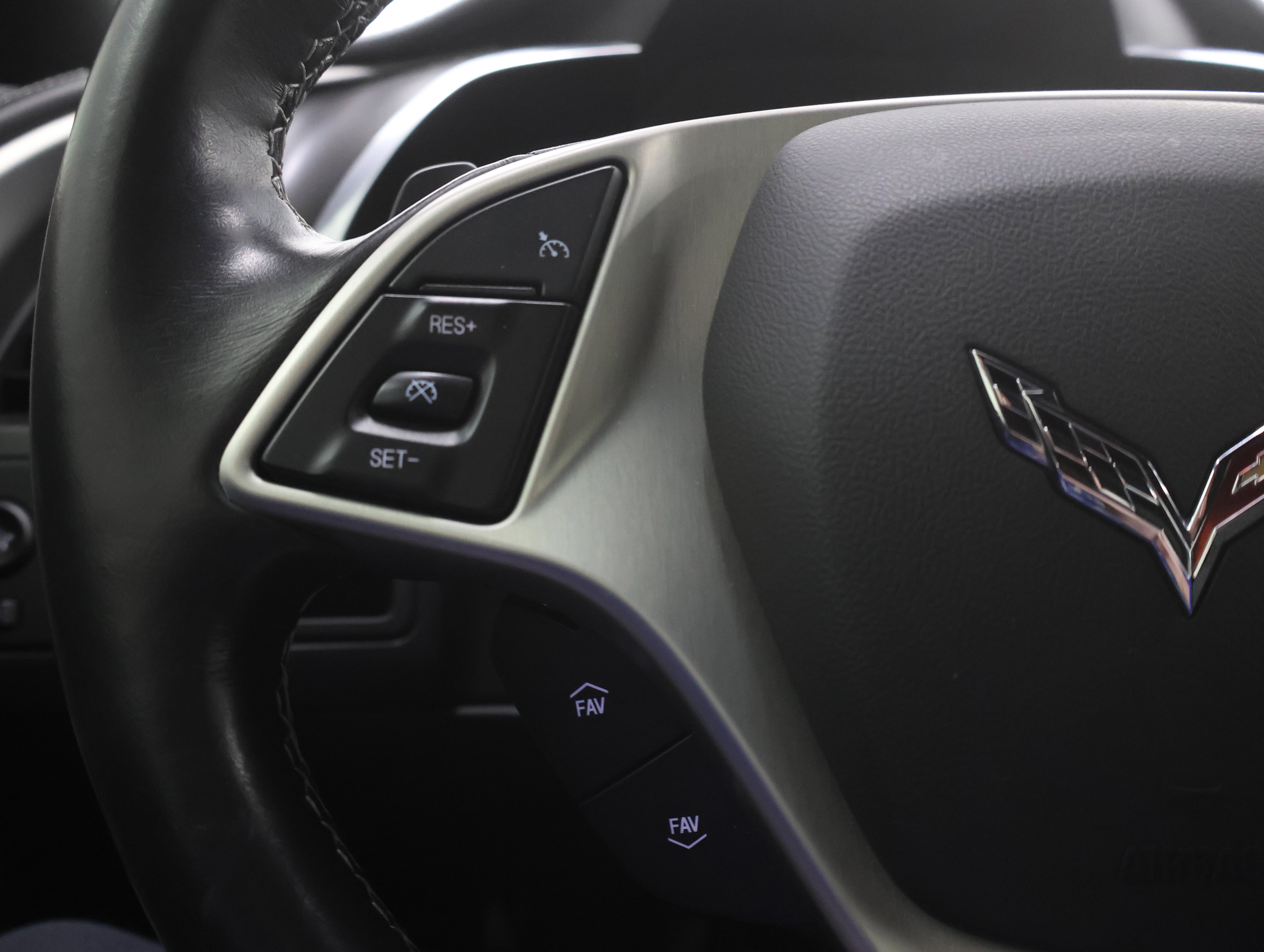 Used 2017 Chevrolet Corvette Stingray Coupe w/ 1LT image 14