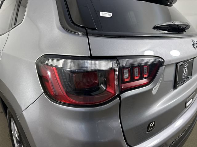 Used 2020 Jeep Compass Limited image 29