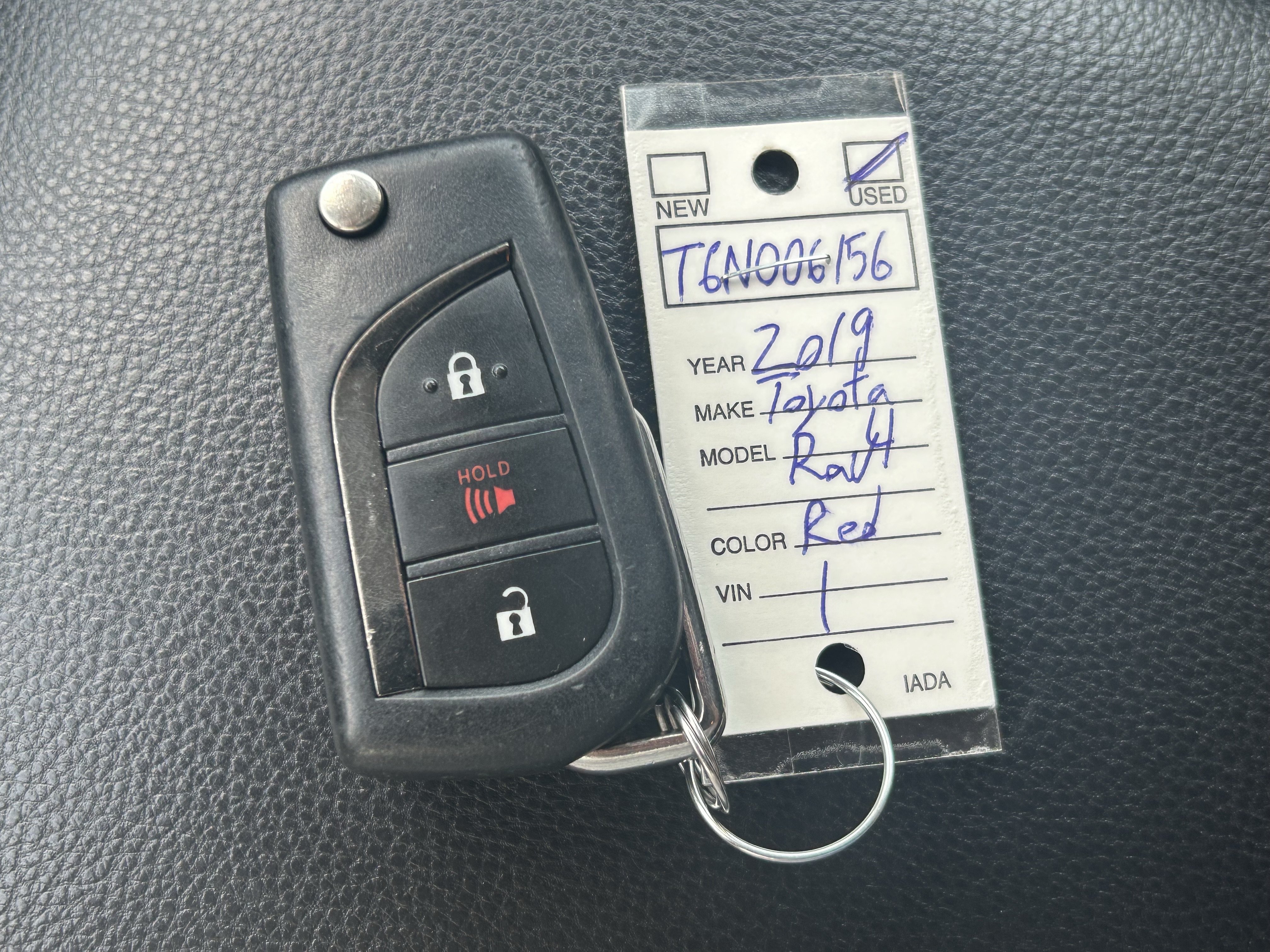 Used 2019 Toyota RAV4 LE AWD/4WD image 32