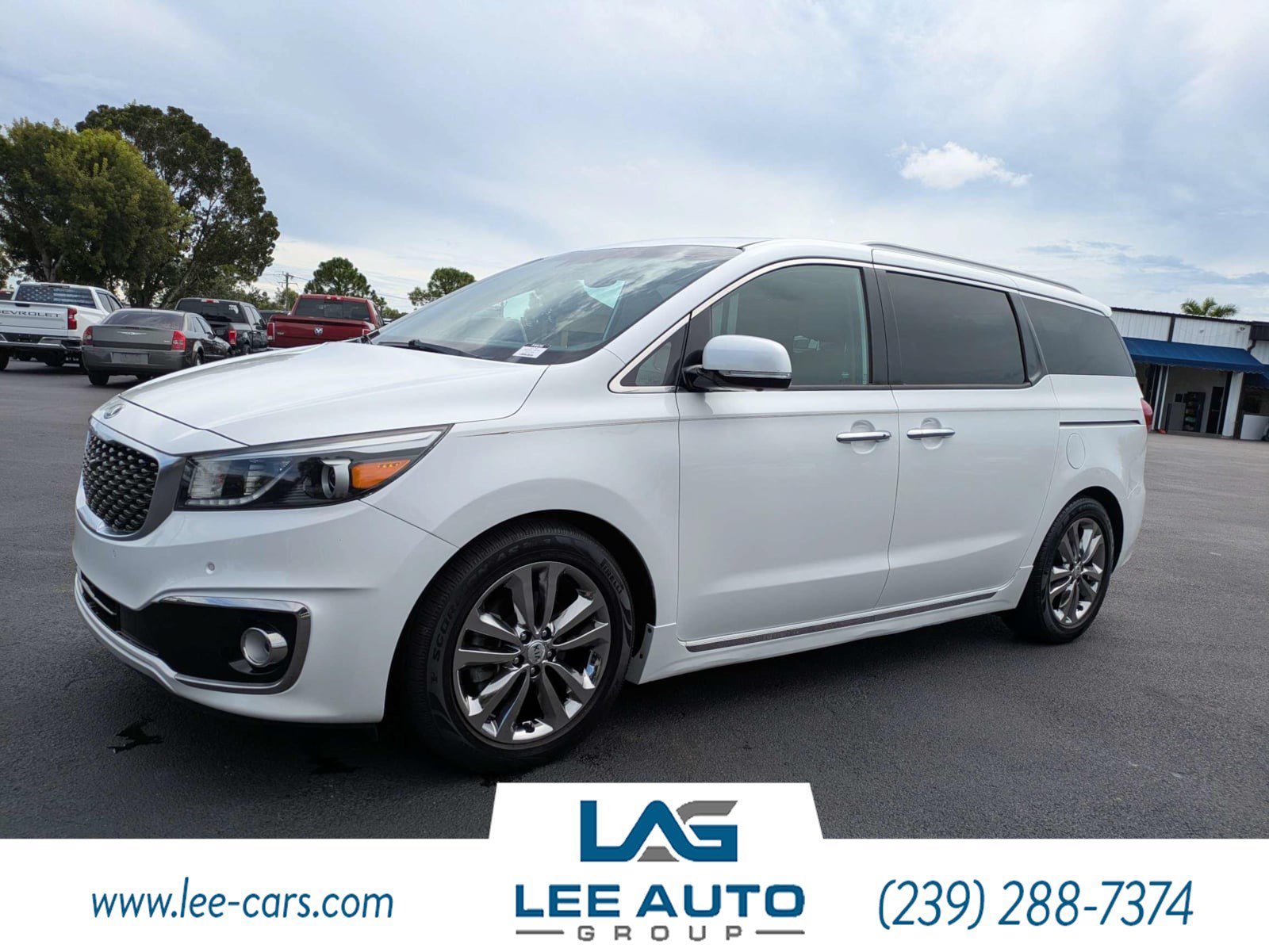 Used 2017 Kia Sedona SX Limited w/ Option Group 030 FWD image 7
