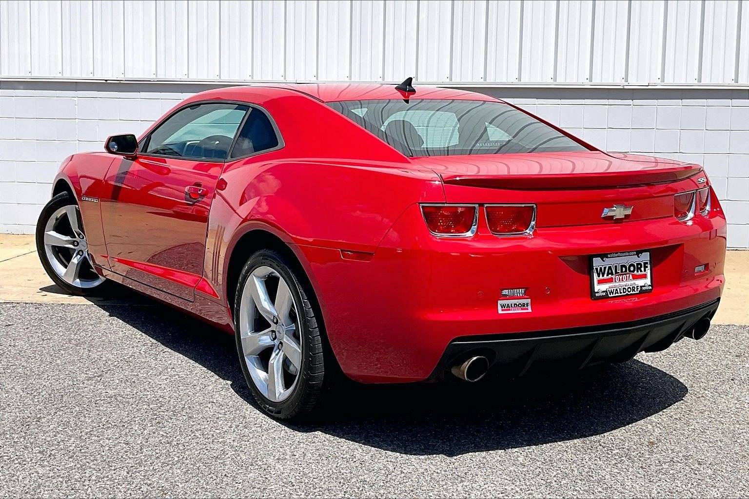 Used 2011 Chevrolet Camaro SS RWD image 15