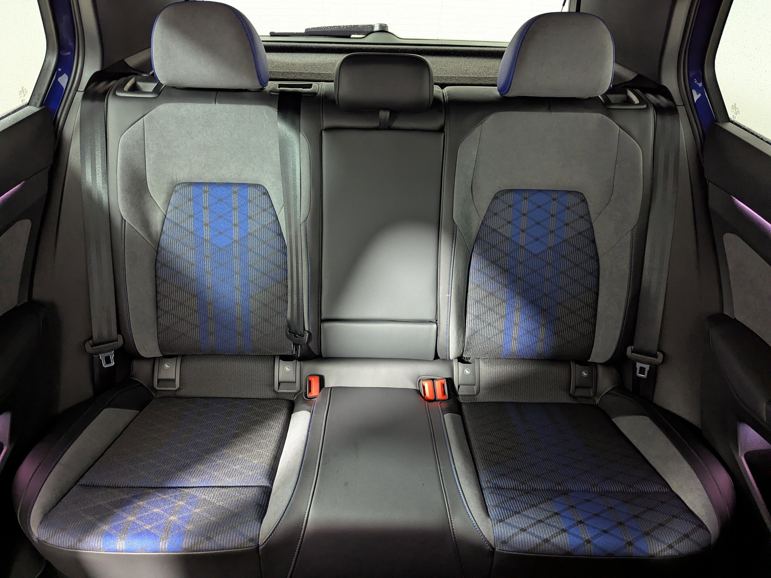 Used 2025 Volkswagen Golf R Black Edition image 13