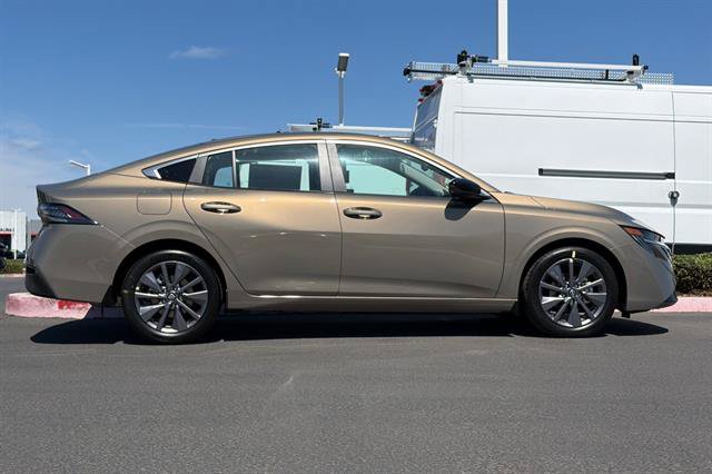 New 2027 Nissan Sentra SL w/ Floor Mat Package FWD image 3